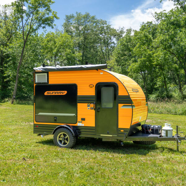 2024 Sunset Park & Rv Inc. sunray 139t Toy Hauler available for rent in Ephrata, Pennsylvania