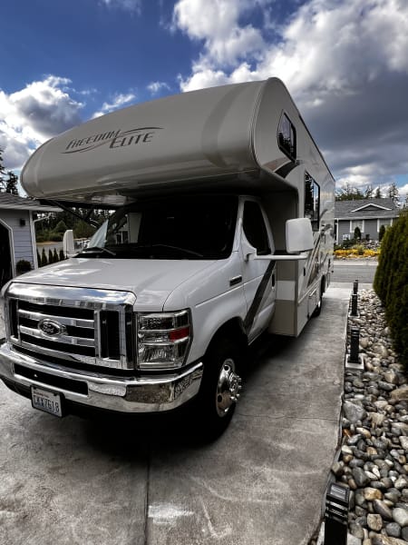 2017 Thor Freedom Elite Class C available for rent in maple valley, Washington