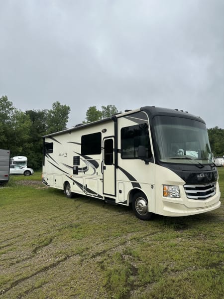 2020 Jayco Alante Class A available for rent in Cincinnati, Ohio