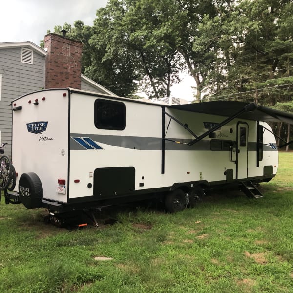 2023 Forest River Salem Cruise Lite Platinum Travel Trailer available for rent in Southampton, Massachusetts