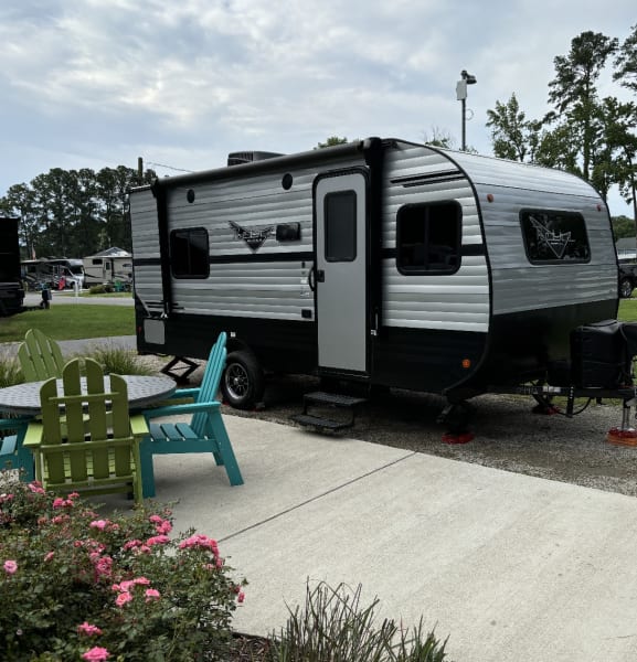 2022 Riverside RV Retro Travel Trailer available for rent in Greenville, North Carolina