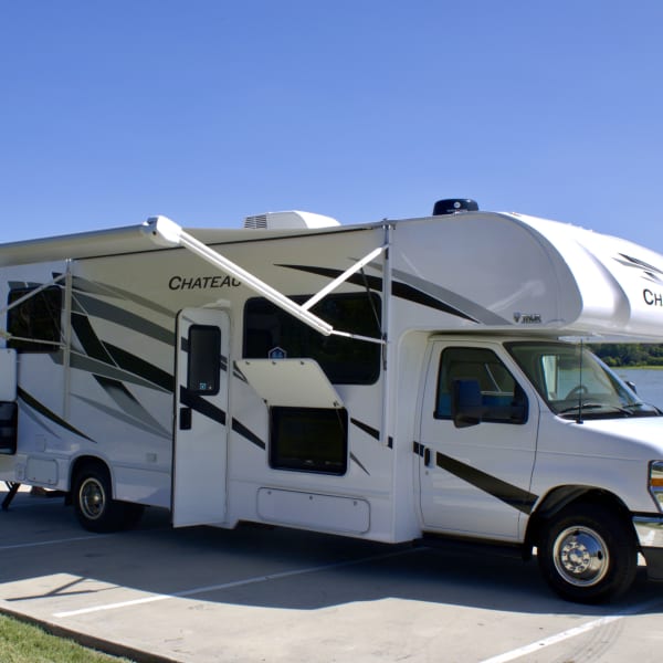 2024 Thor Chateau Class C available for rent in Hudson Oaks, Texas