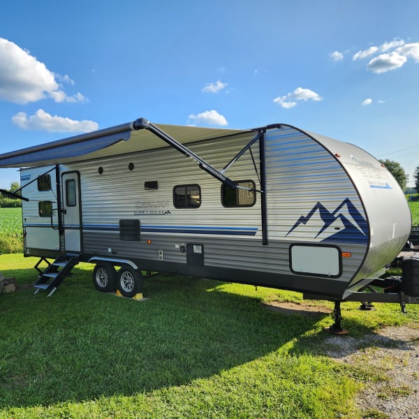 2020 Forest River Coachmen Catalina Summit Travel Trailer available for rent in Greenwood, Delaware