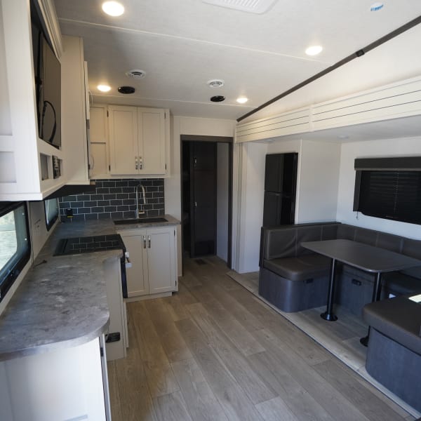 2024 Keystone Cougar Fifth Wheel available for rent in Santa Clarita, California