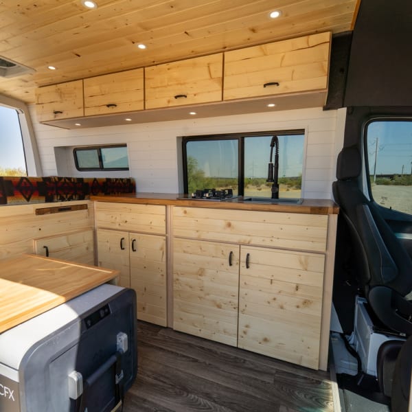 2021 Mercedes-Benz Sprinter Class B available for rent in Kahului, Hawaii