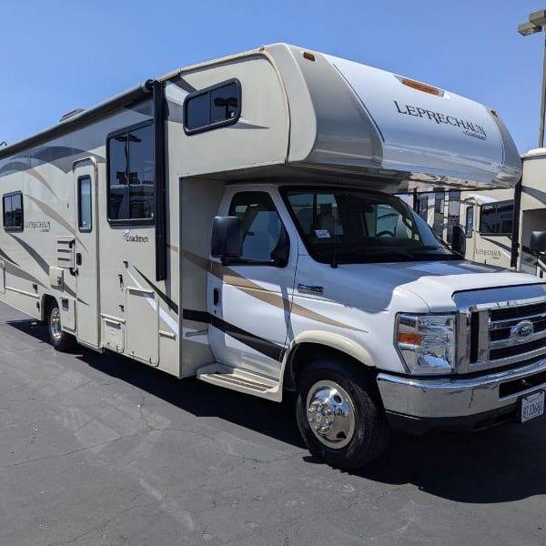 2021 Ford coachman leprechaun Class C available for rent in SOUTH GATE, California