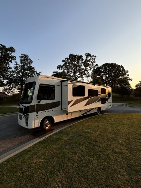 2024 Winnebago Coachmen 35ES Class A RV Class A available for rent in Gainesville, Georgia