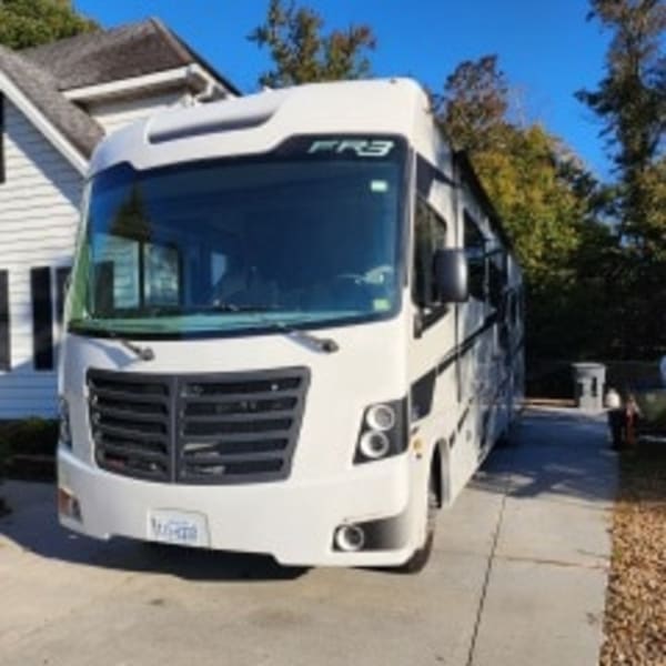 2022 FR3 FR3 Motorhome Class A available for rent in WINDSOR, Virginia