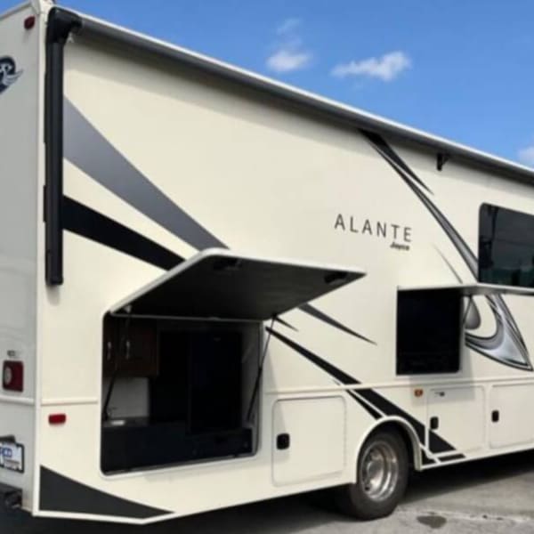 2022 Jayco Alante Class A available for rent in Dover, New Hampshire