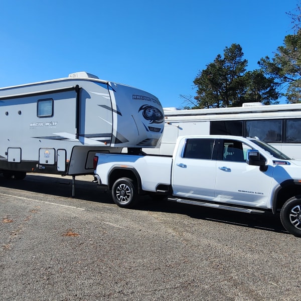 2022 Forest River Cherokee Arctic Wolf Fifth Wheel available for rent in Petaluma, California