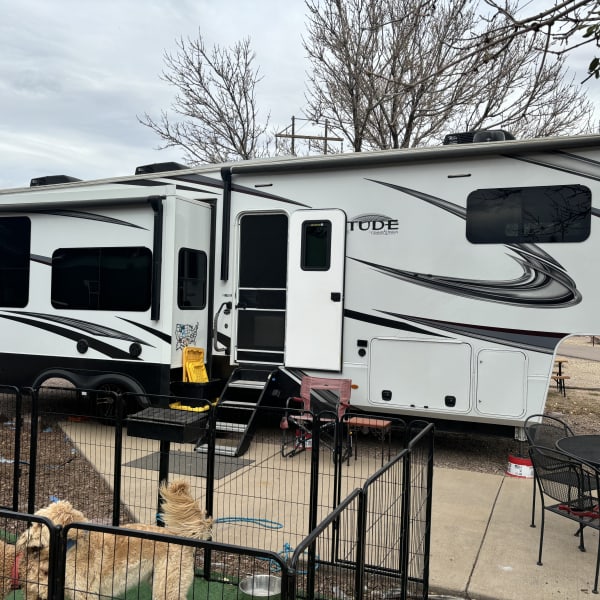 2022 Grand Design Solitude Fifth Wheel available for rent in Colorado Springs, Colorado