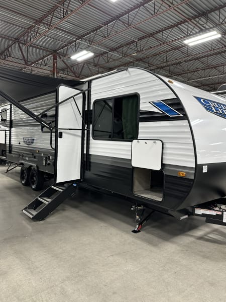 2024 Forest River Salem Cruise Lite Travel Trailer available for rent in Adelanto, California