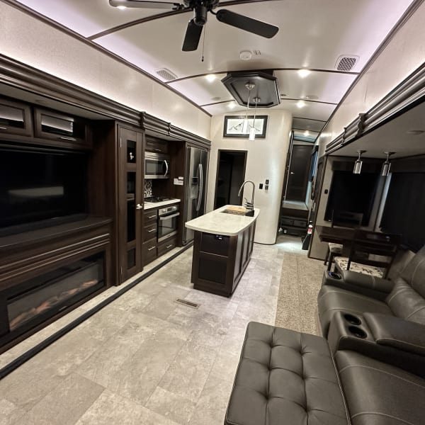 2018 Jayco North Point Fifth Wheel available for rent in Taft, California