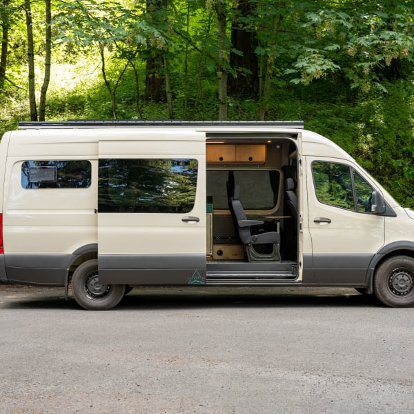 2021 Mercedes-Benz Sprinter Class B available for rent in Portland, Oregon