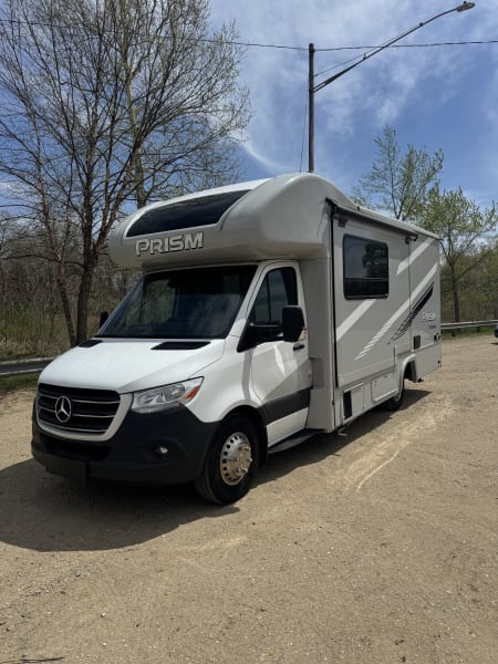 2022 Mercedes Sprinter Class C available for rent in Kalamazoo, Michigan