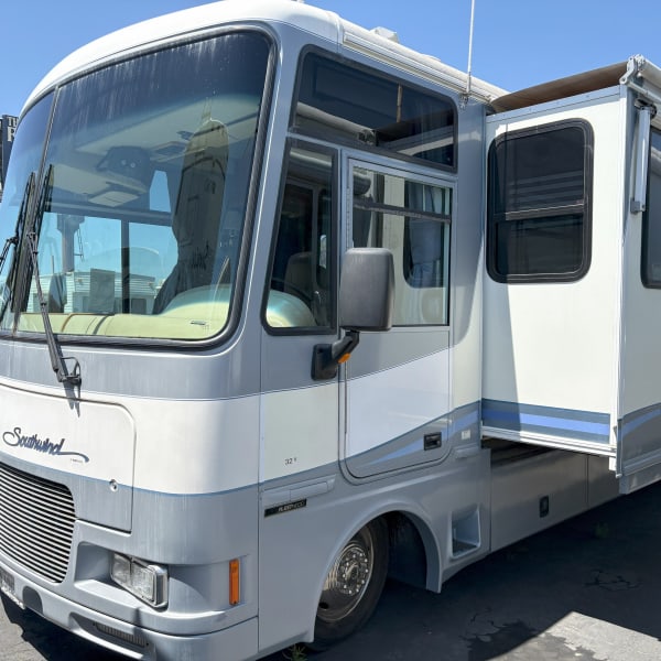 1998 Fleetwood Southwind Class A available for rent in Sacramento, California