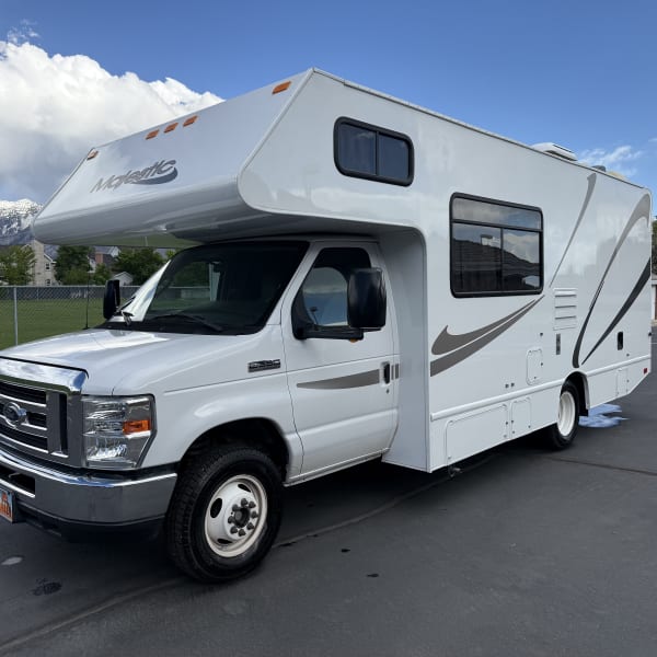 2018 Thor Majestic Class C available for rent in Orem, Utah