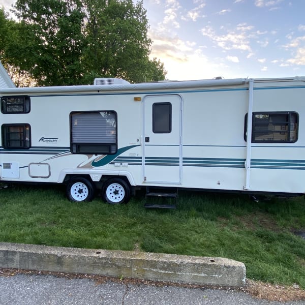 1998 Holiday Rambler Alumascape Travel Trailer available for rent in Woburn, Massachusetts