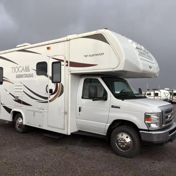 2016 Tioga Montara Class C available for rent in Calgary, Alberta