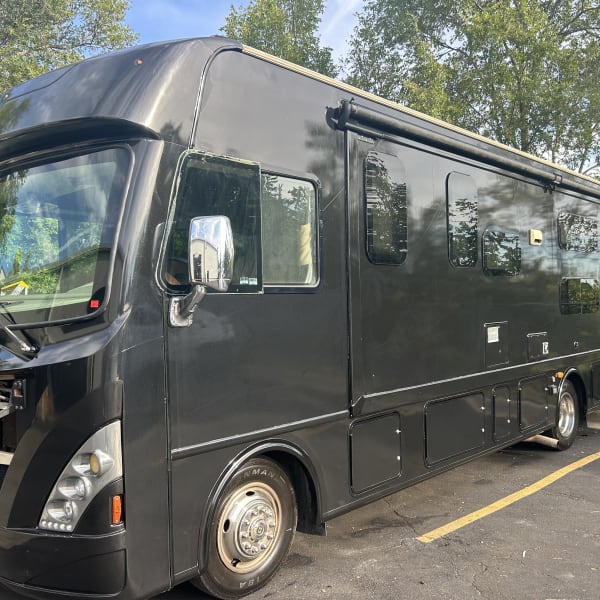 2017 Thor Motor Coach A.C.E Class A available for rent in Bonner Springs, Kansas