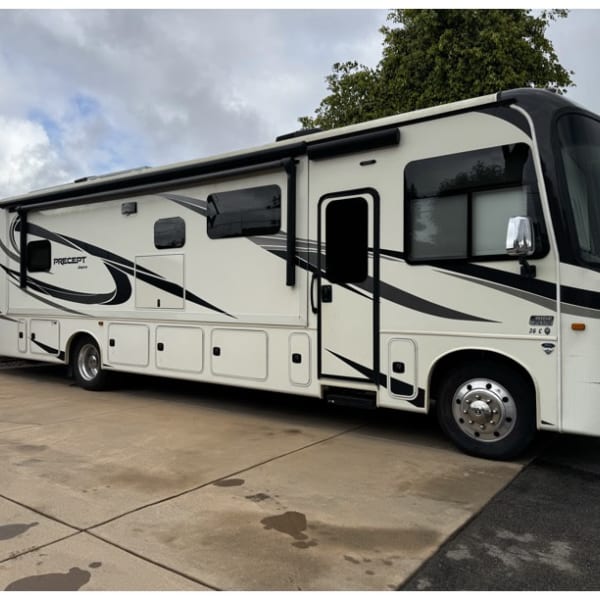 2022 Jayco Precept Class A available for rent in San Marcos, California