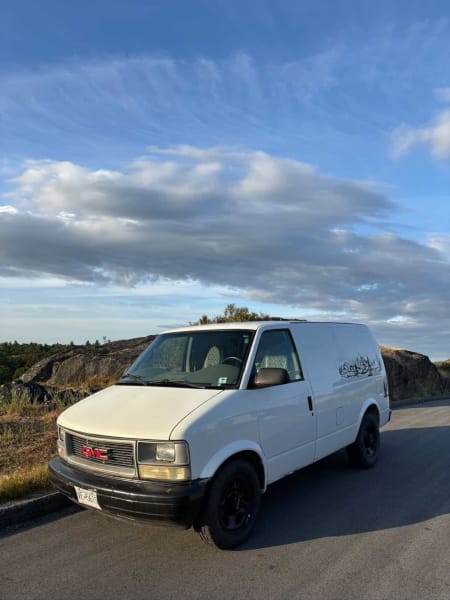 2003 Gmc Custom Class B available for rent in Saanichton, British Columbia