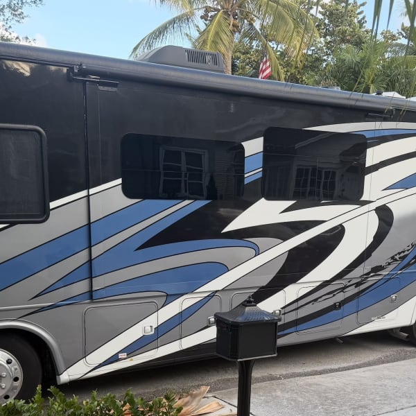 2021 Georgetown GT5 Class A available for rent in Delray Beach, Florida
