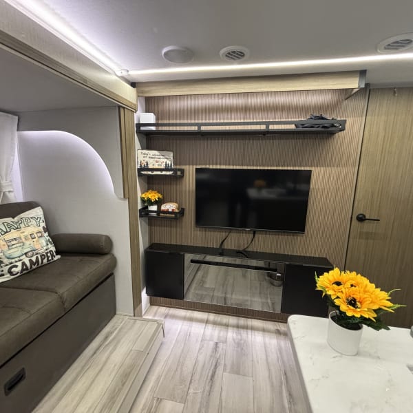 2025 Forest River Wildwood X-LITE 263BHXL Travel Trailer available for rent in Unionville, Virginia