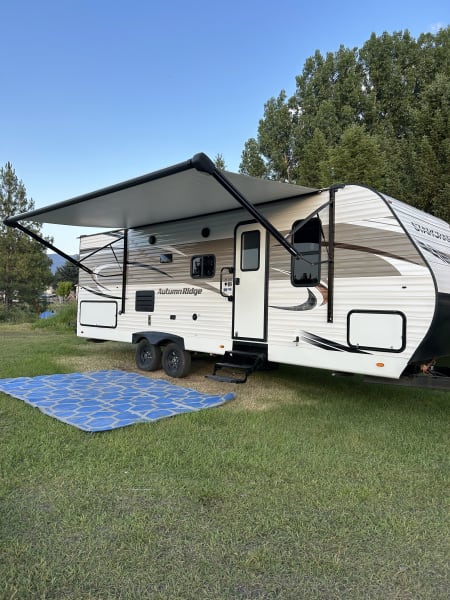 2022 Starcraft Autumn Ridge Travel Trailer available for rent in KALISPELL, Montana