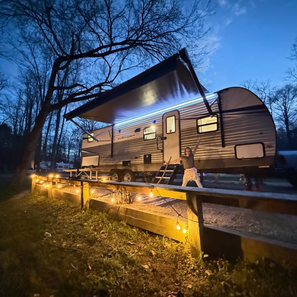 2021 Forest River Primetime Avenger 27dbs Travel Trailer available for rent in Germantown, Tennessee