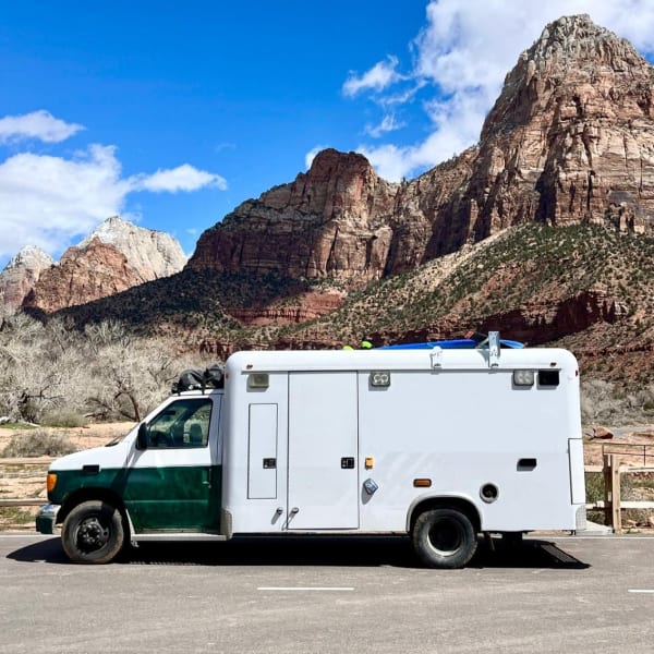 2003 Ford E350 Box Van Class B available for rent in Victoria, British Columbia