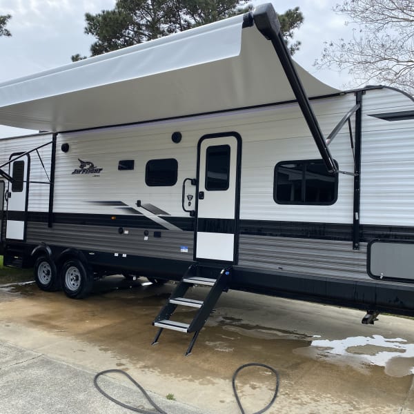 2022 Jayco Jay Flight SLX Travel Trailer available for rent in Elizabeth City, North Carolina