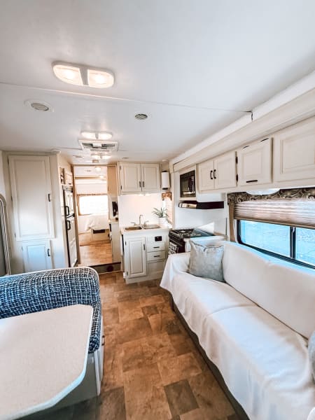 2015 Forest River Sunseeker Class C available for rent in Wittmann, Arizona