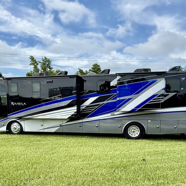 2024 Thor Riviera Class A available for rent in Willis, Texas