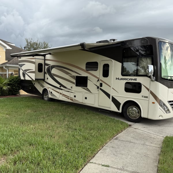 2019 Thor Hurricane Class A available for rent in RIVERVIEW, Florida