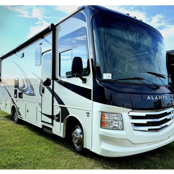 2022 Jayco Alante Class C available for rent in Barto, Pennsylvania