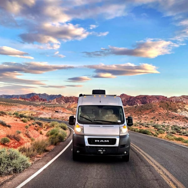 2021 Jayco Swift Class B available for rent in Lincolnshire, Illinois