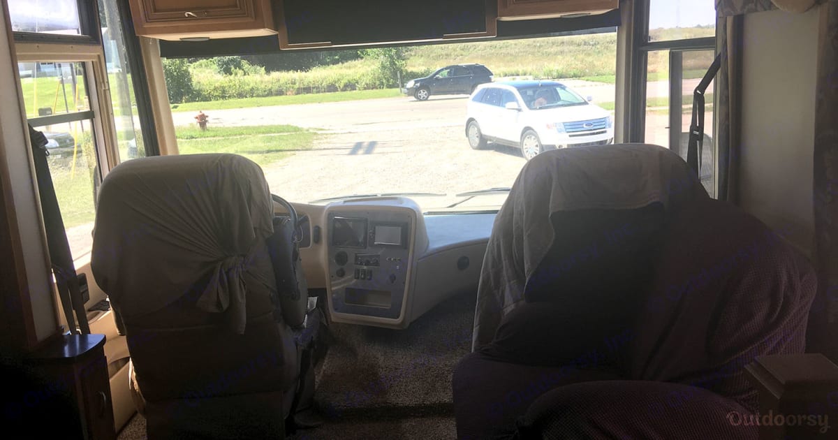 2015 Newmar Canyon Star Motor Home Motorhome Rental in