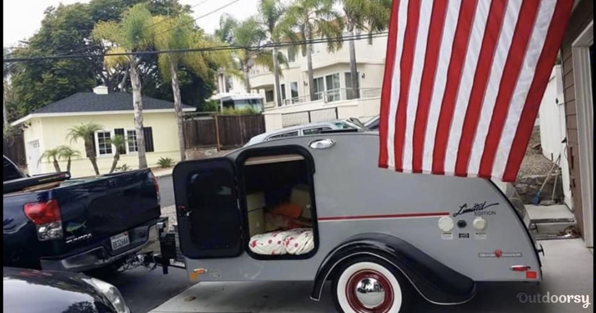 2015 Little Guy Silver Shadow Trailer Rental in Raleigh