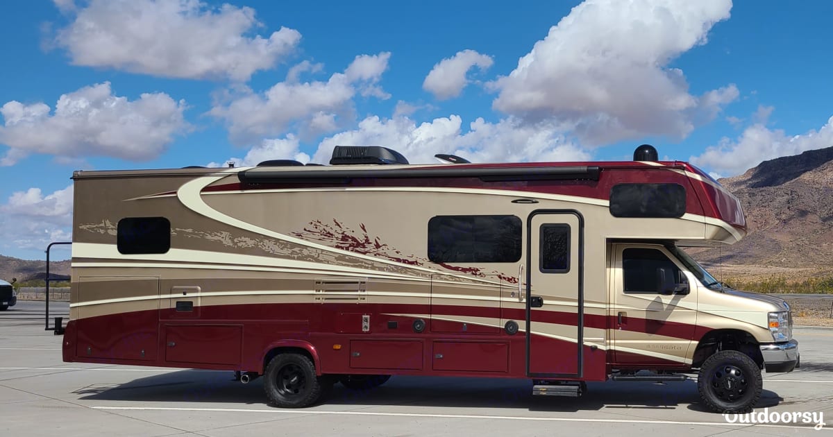 2018 Other Isata Motor Home Coachbuilt Rental in Tustin