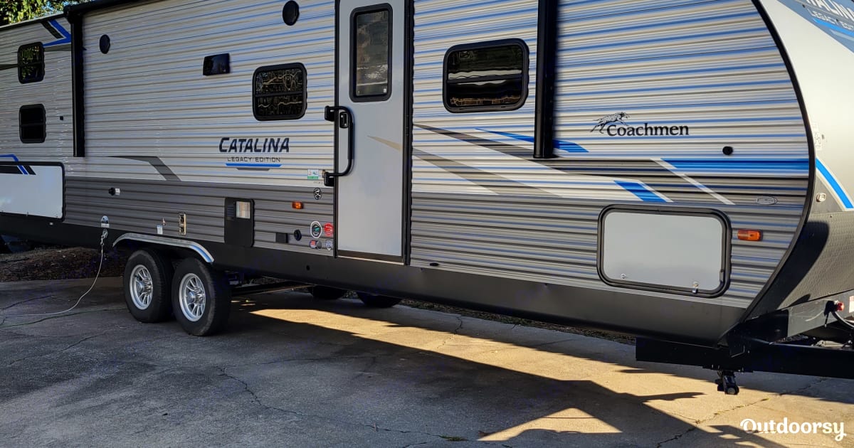 2021 Forest River Coachmen Catalina Legacy Trailer Rental in Burgaw, NC
