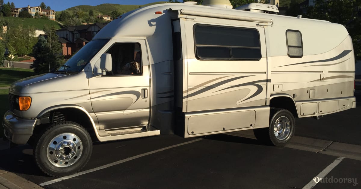 2006 Coach House Platinum 272xl Motor Home Class B Rental in Golden, CO