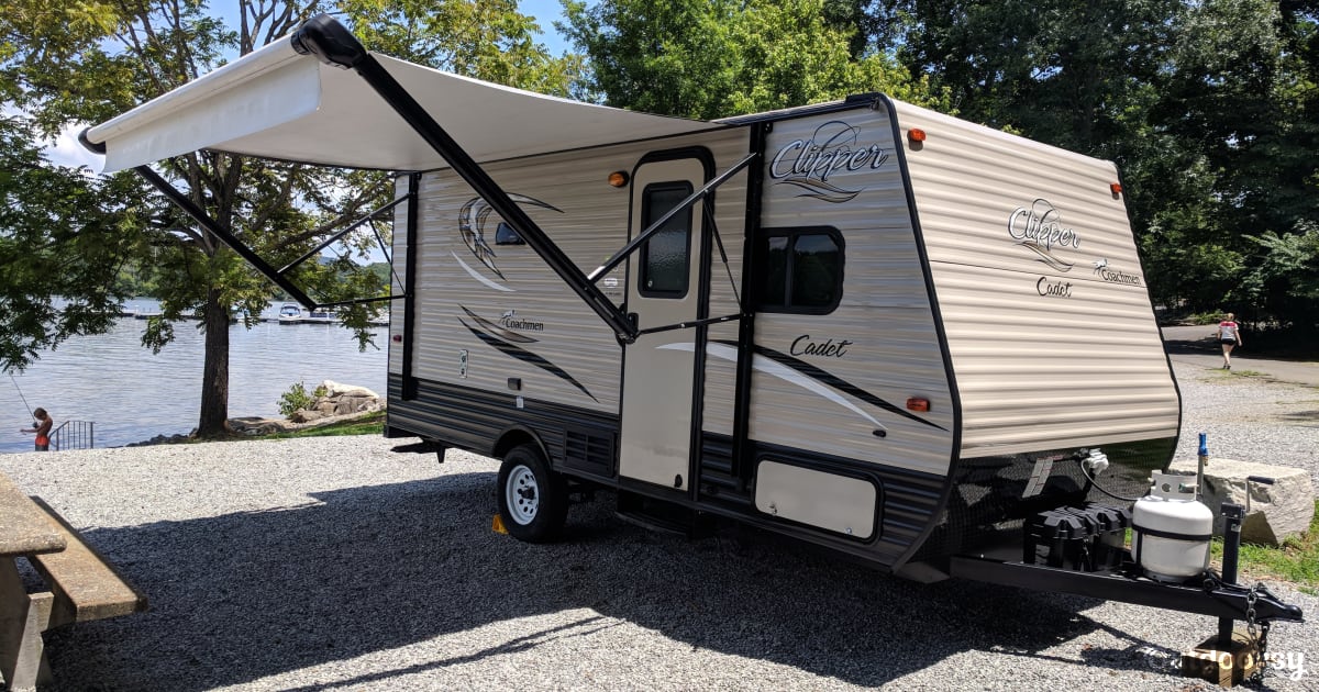 2017 coachmen clipper 21bh