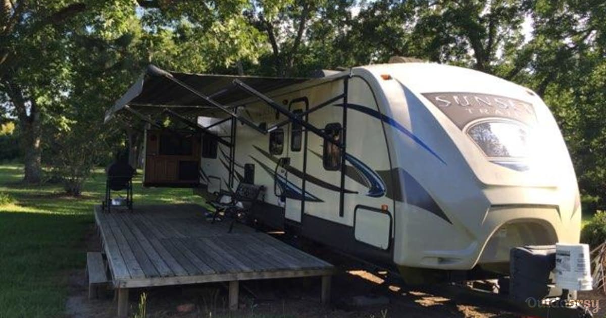 2014 Crossroads Sunset Trail Reserve Trailer Rental in Thomasville, GA