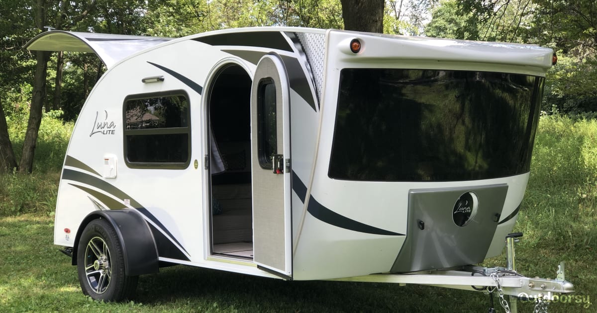 2019 InTech Luna Lite Trailer Rental in Akron, OH Outdoorsy