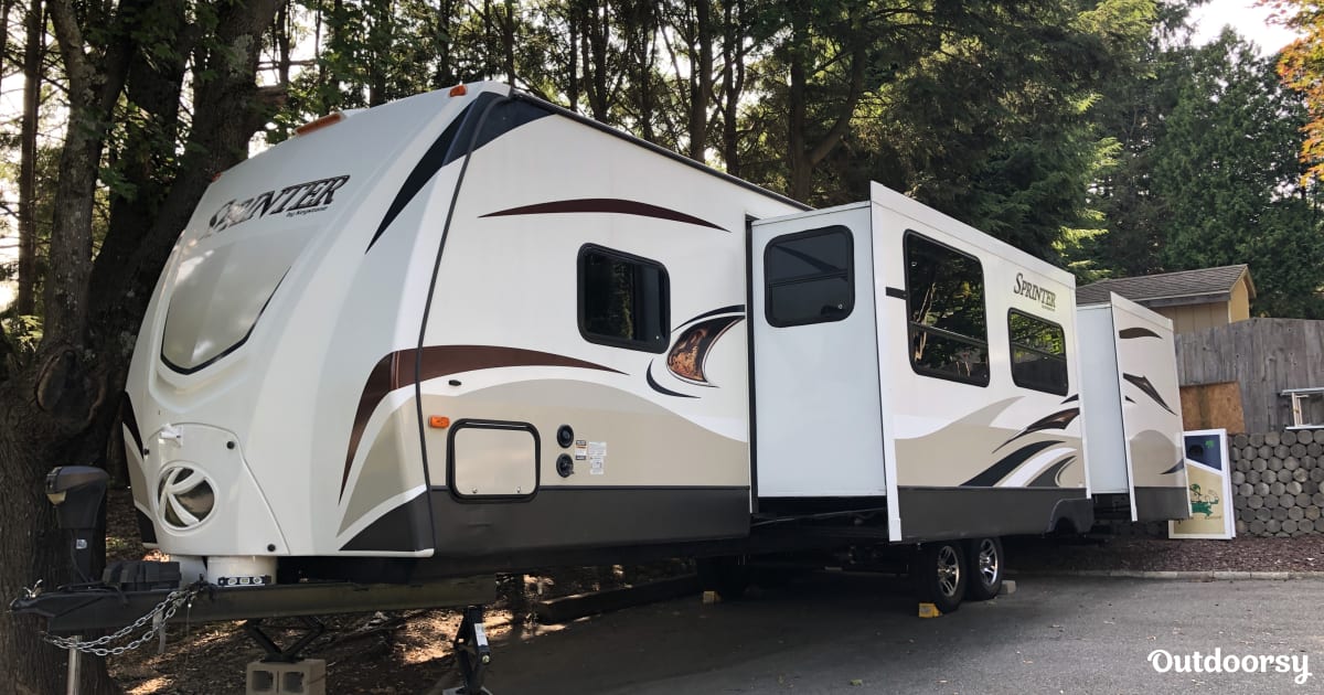 2012 Keystone Sprinter Trailer Rental in Norwich, CT Outdoorsy