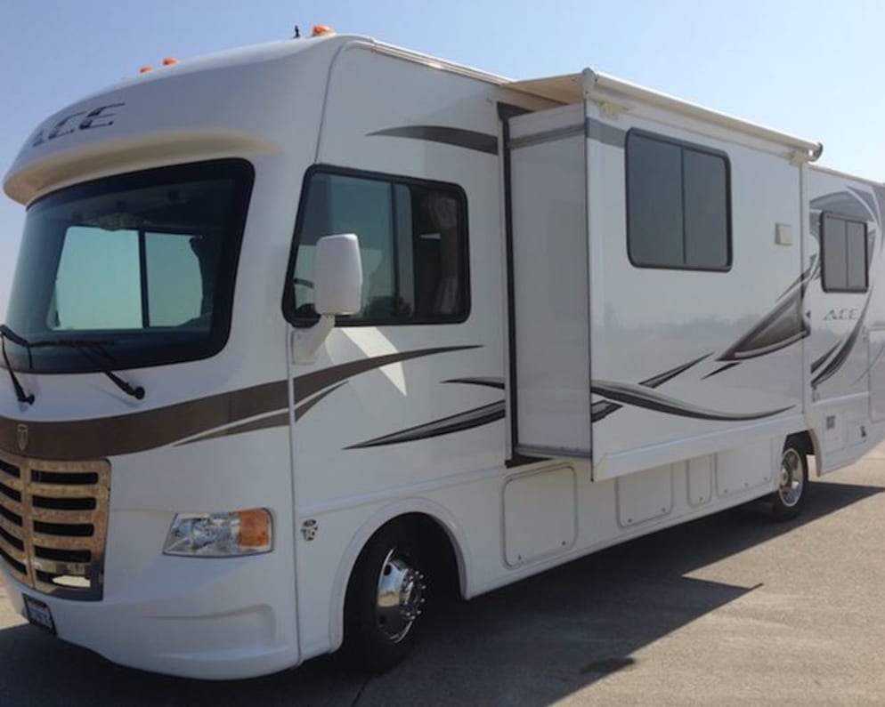 2012 THOR A.C.E. 29.1 available for rent in Fremont California
