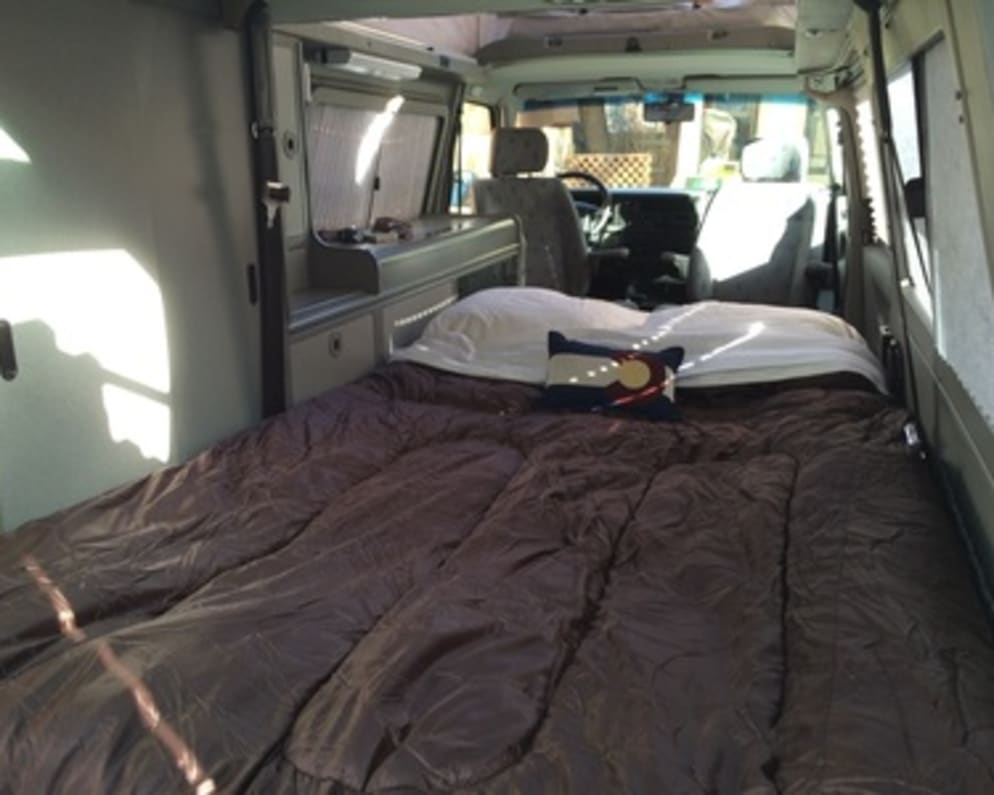 1997 Eurovan Full Camper  by Volkswagen for rent in 80007