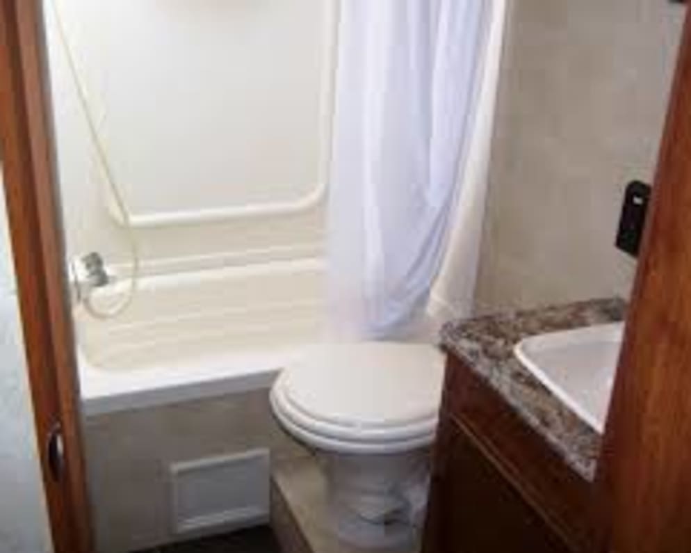 2015 26BHS WE  by Hideout for rent in V0E1V0