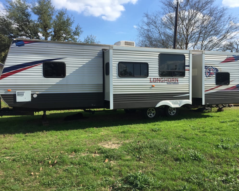 2013 Travel Trailer RV for Rent in Bandera, Texas